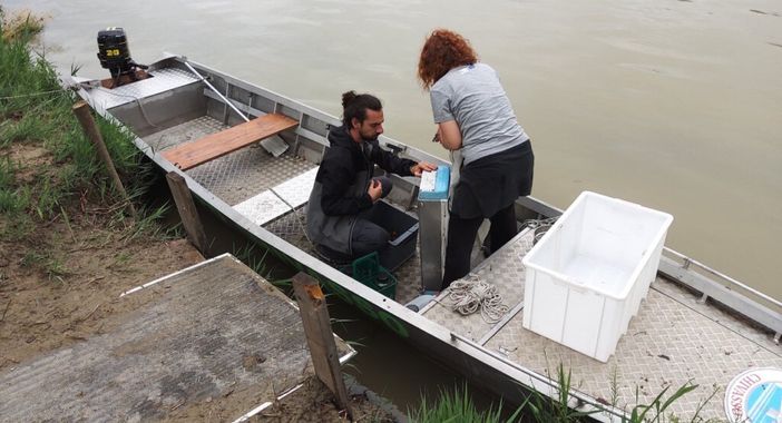 Microplastiche nel Po, a Chivasso l'iniziativa 'Manta River' Microplastiche nel Po, a Chivasso l'iniziativa 'Manta River'