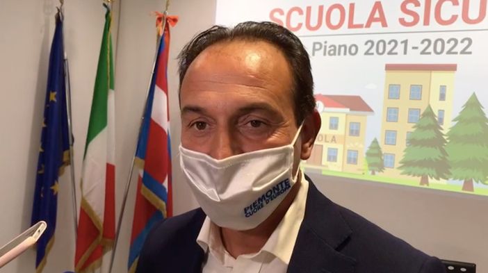 Obbligo vaccinale, Cirio frena: “Meglio convincere che costringere. Terza dose? Ascolteremo i medici” [VIDEO]