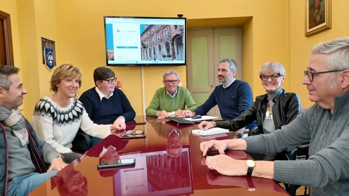 La giunta comunale di Chivasso al lavoro La giunta comunale di Chivasso al lavoro
