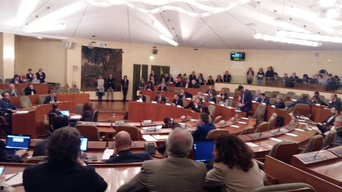 Coronavirus, opposizioni all'attacco: "Una commissione d'inchiesta sulla gestione della crisi Covid-19" Coronavirus, opposizioni all'attacco: "Una commissione d'inchiesta sulla gestione della crisi Covid-19"