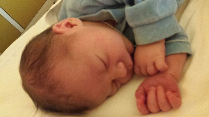 neonato - foto di repertorio neonato - foto di repertorio