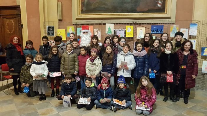 A Chivasso esposti i disegni dei giovani artisti di "Prisma Laboratorio Artistico" A Chivasso esposti i disegni dei giovani artisti di "Prisma Laboratorio Artistico"