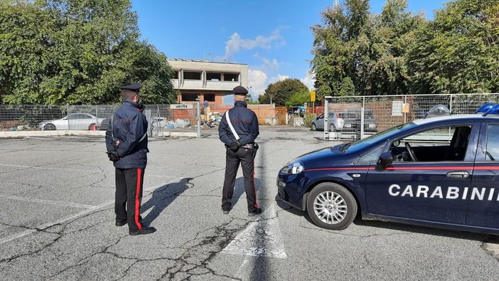 Rave party di Settimo, 150 ragazzi identificati. Multe per la violazione delle norme anti-Covid