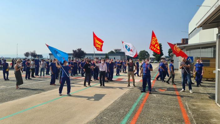 lavoratori in sciopero lavoratori in sciopero