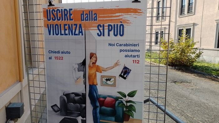 donne carabiniere