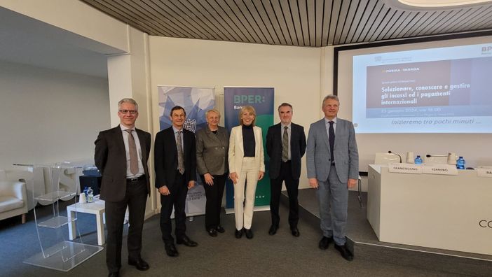 Focus sull'internazionalizzazione nell'incontro tra BPER Banca e le imprese di Confindustria Canavese Focus sull'internazionalizzazione nell'incontro tra BPER Banca e le imprese di Confindustria Canavese