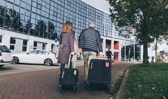 Coronavirus, l'allarme delle agenzie di viaggio: &quot;Crollo di fatturato fino al 100%: ci aspettiamo più attenzione da Regione e Governo&quot;