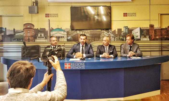 La Regione Piemonte dichiara guerra al pellet irregolare: "Inquina più delle auto"