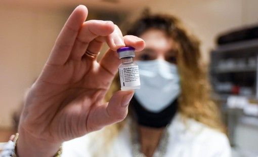 Vaccinate oggi in Piemonte 5564 persone tra operatori sanitari ed Rsa