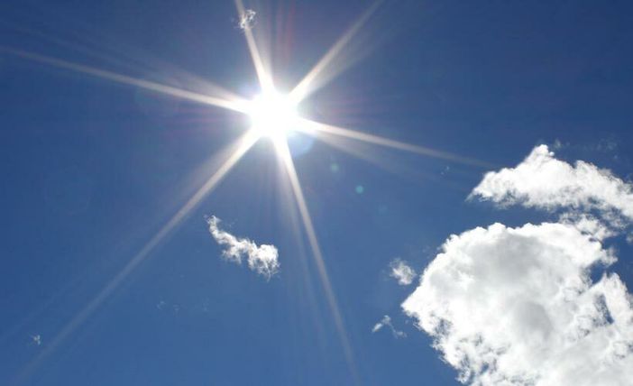 Meteo: tempo stabile e primaverile fino a mercoledì, poi brusco ritorno all'inverno Meteo: tempo stabile e primaverile fino a mercoledì, poi brusco ritorno all'inverno