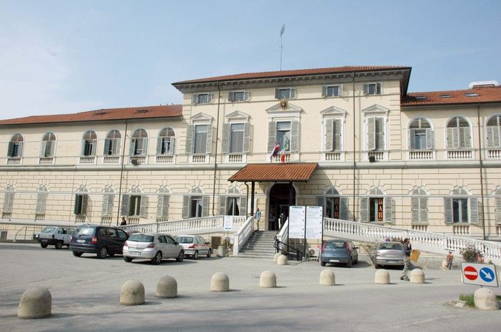 Donazioni agli ospedali di Chivasso, Ivrea e Ciriè: l'Asl acquista tre unità mobili di radiografia Donazioni agli ospedali di Chivasso, Ivrea e Ciriè: l'Asl acquista tre unità mobili di radiografia