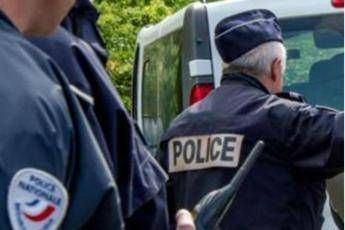 Francia, studente accoltella a morte collaboratrice scolastica Francia, studente accoltella a morte collaboratrice scolastica
