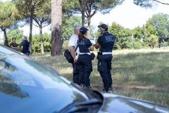 Roma, madre e figlia morte a Villa Pamphili. Si stringe il cerchio su killer Roma, madre e figlia morte a Villa Pamphili. Si stringe il cerchio su killer