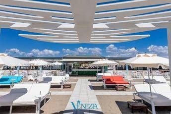 Ostia, gestore stabilimento Venezia: "Sequestro lascia a casa 40 lavoratori" Ostia, gestore stabilimento Venezia: "Sequestro lascia a casa 40 lavoratori"