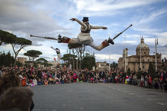Lunathica compie 20 anni e propone in 8 comuni 70 spettacoli in 4 giorni