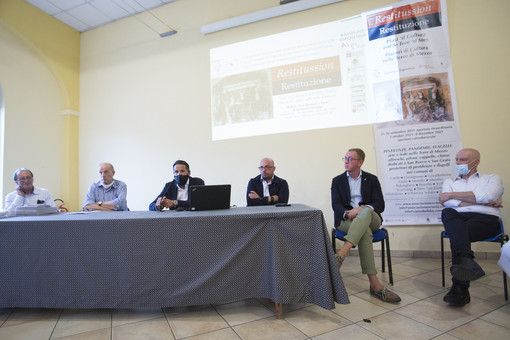 Presentato l'evento Restitussion: Piasì ‘d Coltura ent’le Tere ‘d Mes (VIDEO) Presentato l'evento Restitussion: Piasì ‘d Coltura ent’le Tere ‘d Mes (VIDEO)