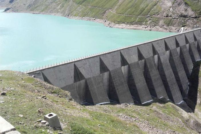 Dal Cal via libera condizionato alla legge sulle derivazioni idroelettriche Dal Cal via libera condizionato alla legge sulle derivazioni idroelettriche