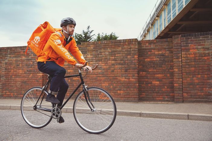 rider arancione Just Eat rider arancione Just Eat