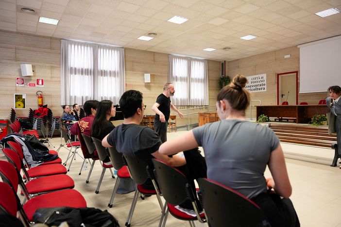 Il regista Alessio Pizzech incontra i giovani talenti del Norma Fantini Opera Contest: conclusa la prima masterclass teatrale Il regista Alessio Pizzech incontra i giovani talenti del Norma Fantini Opera Contest: conclusa la prima masterclass teatrale