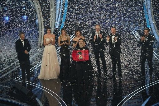 Diodato vince il 70° Festival di Sanremo con "Fai rumore" (Foto e Video), 12esima la torinese Levante Diodato vince il 70° Festival di Sanremo con "Fai rumore" (Foto e Video), 12esima la torinese Levante
