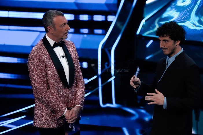 Pecco Bagnaia, il pilota di Chivasso sul palco del Festival di Sanremo: "La musica parte del mio mondo"