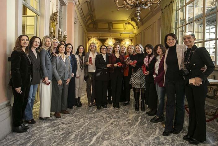 Le scarpette rosse di Castellamonte a Palazzo Lascaris Le scarpette rosse di Castellamonte a Palazzo Lascaris