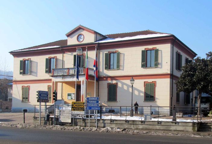 A Cavagnolo da stamattina sono disponibili le mascherine in stoffa cucite da sarte volontarie A Cavagnolo da stamattina sono disponibili le mascherine in stoffa cucite da sarte volontarie