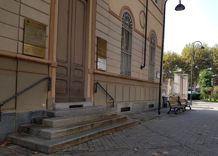 Brandizzo, i consiglieri Deluca e Multari all'attacco:&quot;Ogni cittadino ha un debito di 430 euro&quot;