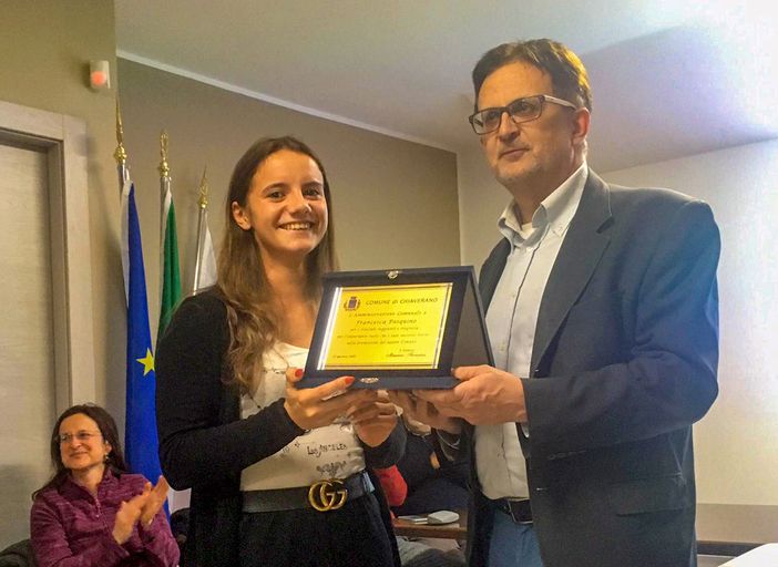 Francesca Pasquino con il sindaco Maurizio Fiorentini Francesca Pasquino con il sindaco Maurizio Fiorentini