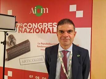 Tumori, Di Maio (Aiom): "L'oncologia moderna deve essere accessibile a tutti"