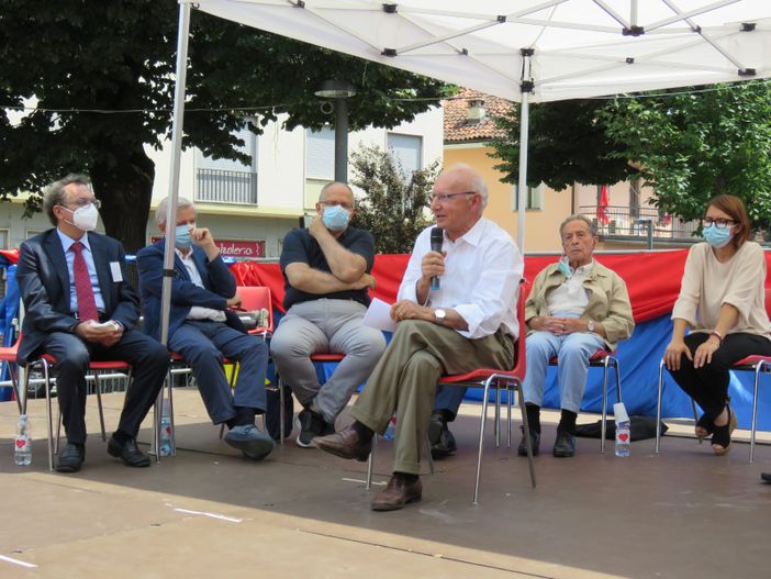 Settimo ricorda il suo sindaco Ossola Settimo ricorda il suo sindaco Ossola