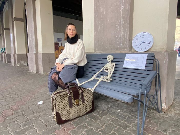 Giulia Proietti sulla ‘Panchina dell’attesa’ Giulia Proietti sulla ‘Panchina dell’attesa’