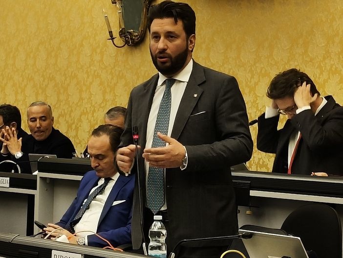 Bocciate in maniera compatta da Fratelli d’Italia, Forza Italia e i Civici i tre emendamenti della Lega