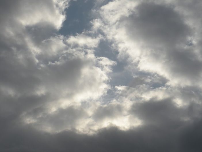 Meteo, graduale miglioramento nel weekend. Ma per il sole si dovrà aspettare Meteo, graduale miglioramento nel weekend. Ma per il sole si dovrà aspettare