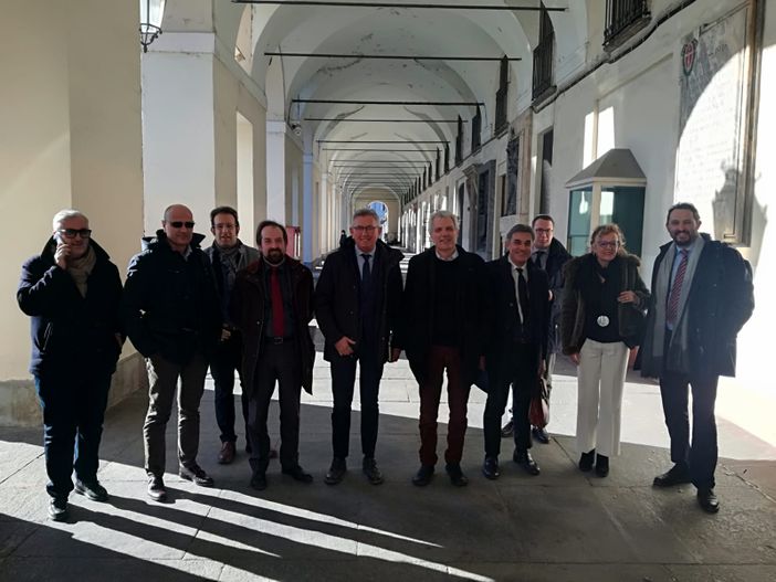 Coronavirus, 16 sindaci del torinese scrivono all'Anci: "Per la fase 2 chiediamo al Governo un sostegno all’affitto per i cittadini" Coronavirus, 16 sindaci del torinese scrivono all'Anci: "Per la fase 2 chiediamo al Governo un sostegno all’affitto per i cittadini"