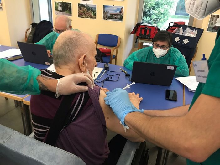 vaccinazione anti covid vaccinazione anti covid