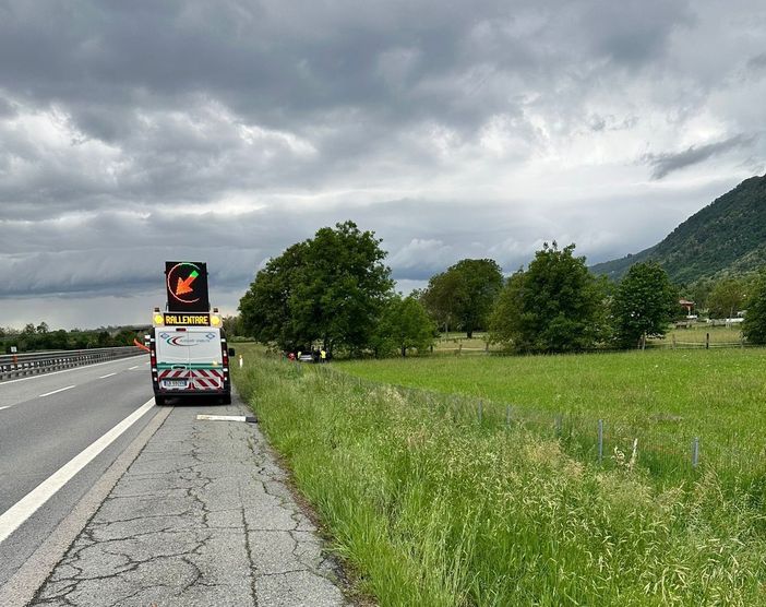 Tragedia sull'autostrada Torino-Aosta: perde la vita un 81enne Tragedia sull'autostrada Torino-Aosta: perde la vita un 81enne