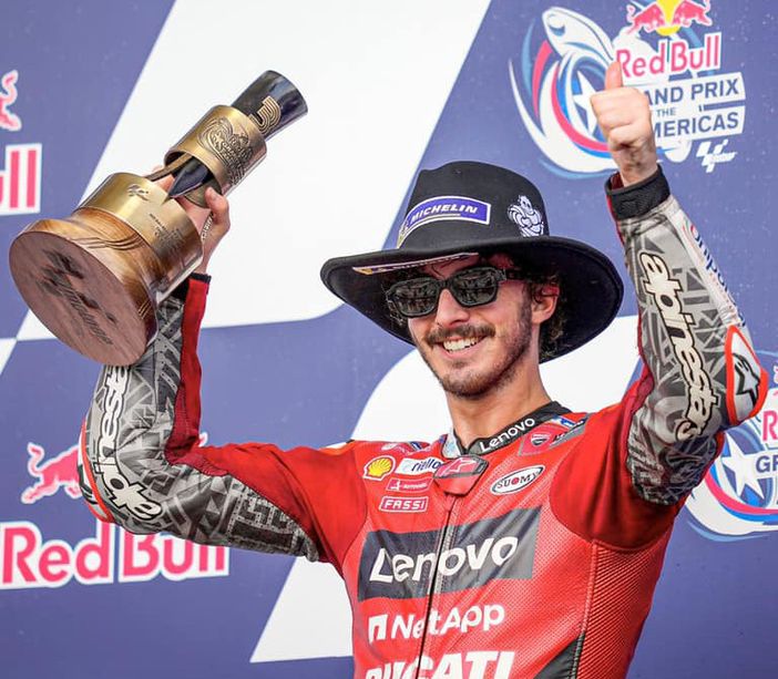 Pecco sul podio non festeggia per rispetto della famiglia di Dean Bert a Vinales, morto nella gare di Jerez