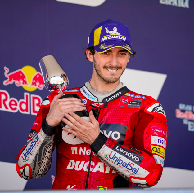 Pecco Bagnaia in testa alla classifica mondiale del motogp