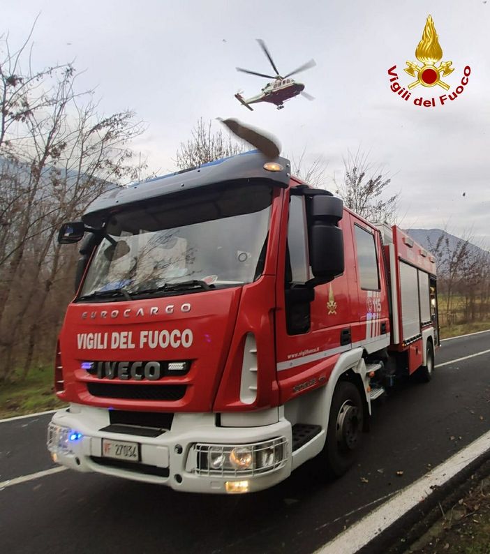 camion dei pompieri - foto di repertorio camion dei pompieri - foto di repertorio