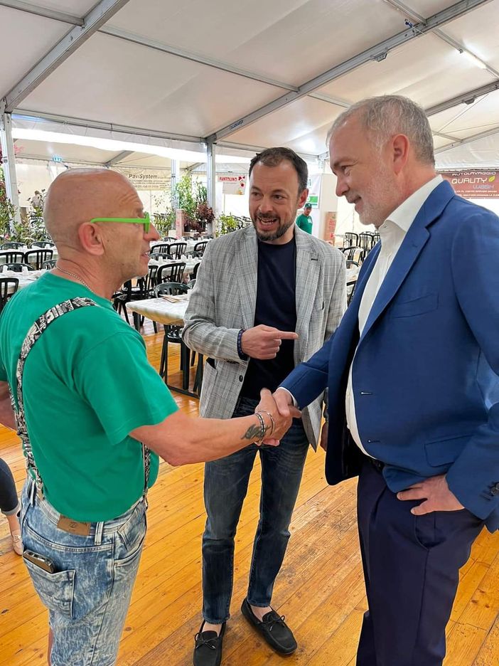 Da Tajani all'asparago di Santena, la ricetta di Paolo Damilano per le Europee Da Tajani all'asparago di Santena, la ricetta di Paolo Damilano per le Europee