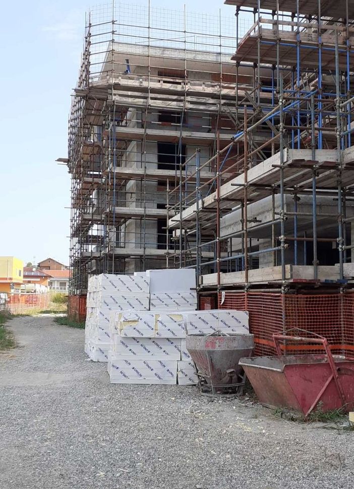 Il cantiere di via Luigi Einaudi