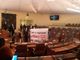 protesta contro assessore marrone