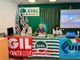 sindacalisti durante un incontro