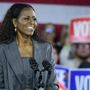 Michelle Obama, momento difficile: &quot;Sono in terapia, sto attraversando una transizione&quot;