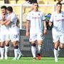 Colpo esterno del Bologna: 2-1 a Lecce e prima vittoria in campionato Colpo esterno del Bologna: 2-1 a Lecce e prima vittoria in campionato