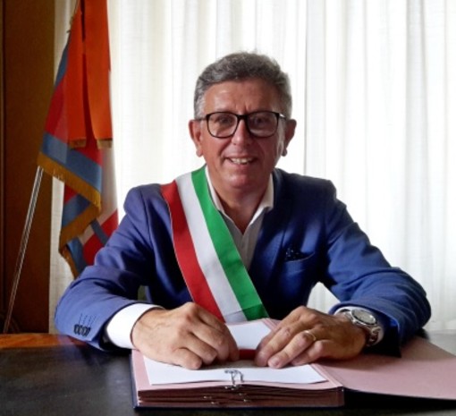 Il sindaco Claudio Castello