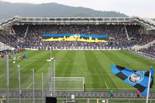 Intesa Sanpaolo sponsor di Atalanta Bergamasca Calcio