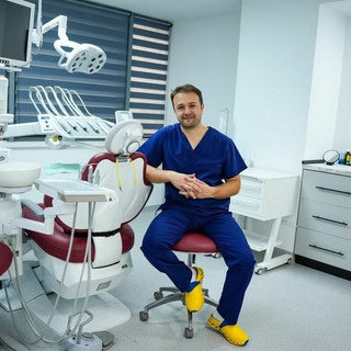 Il tuo nuovo sorriso inizia con un click all'International Dental Clinic