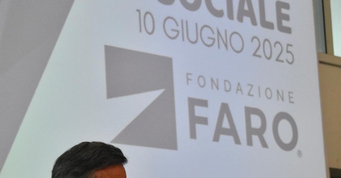 "Dialoghi sulla vita" debutta a Chivasso alla Biblioteca MoviMente "Dialoghi sulla vita" debutta a Chivasso alla Biblioteca MoviMente